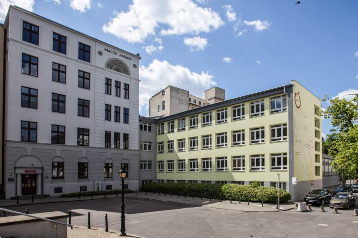 Fasada XI LO ogłoszenie